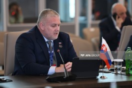 Bakı Forumunda süni intellekt dövründə mədəniyyətlərarası dialoqun gücləndirilməsi müzakirə olunub - FOTO 