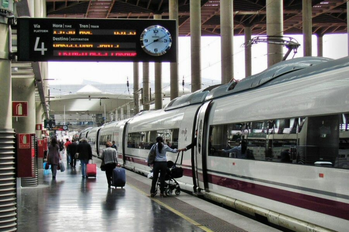 İspaniyada Madrid–Əndəlüs marşrutu üzrə qatar biletlərinin satışı dayandırılıb