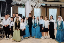 Leyla Əliyeva və Arzu Əliyeva “Cənnətin ariyası” layihəsi çərçivəsində konsertdə iştirak ediblər