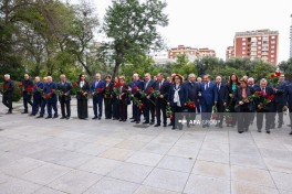 Bakıda Atatürkün heykəli ziyarət olunub