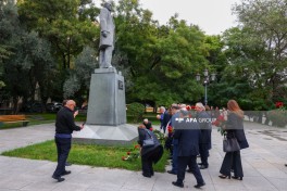 Bakıda Atatürkün heykəli ziyarət olunub