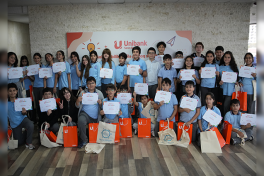 Unibank məktəblilər üçün maliyyə savadlılığı təlimi keçirib