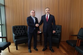 Azərbaycan və Türkiyə XİN rəhbərləri görüşüb