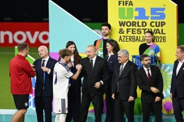 Prezident İlham Əliyev “FIFA U-15 World Cup and Festival”ın final matçını izləyib, mükafatlandırma mərasimində iştirak edib