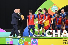 Prezident İlham Əliyev “FIFA U-15 World Cup and Festival”ın final matçını izləyib, mükafatlandırma mərasimində iştirak edib