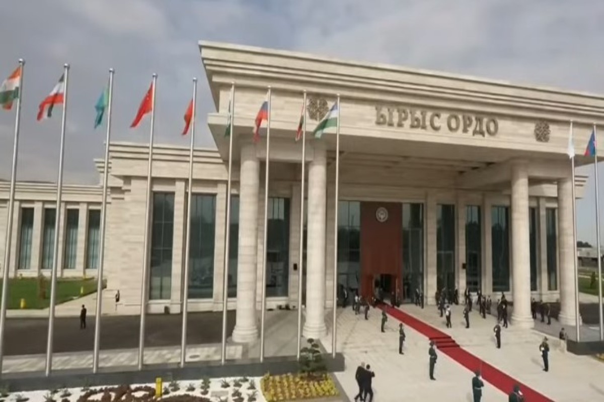 Bişkekdə ŞƏT sammitinin iştirakçılarının rəsmi qarşılanma mərasimi keçirilir - <span class="red_color">VİDEO