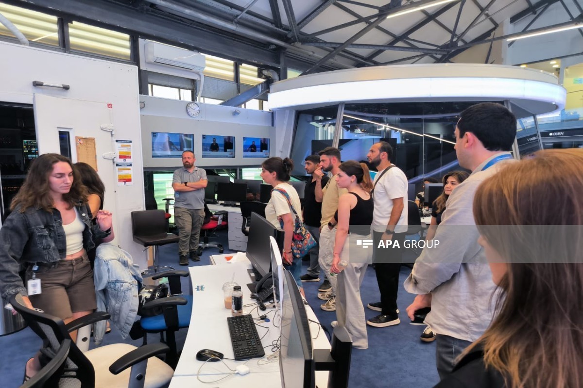 Azerbaijani journalists visit i24NEWS newsroom - <span class="red_color">PHOTO