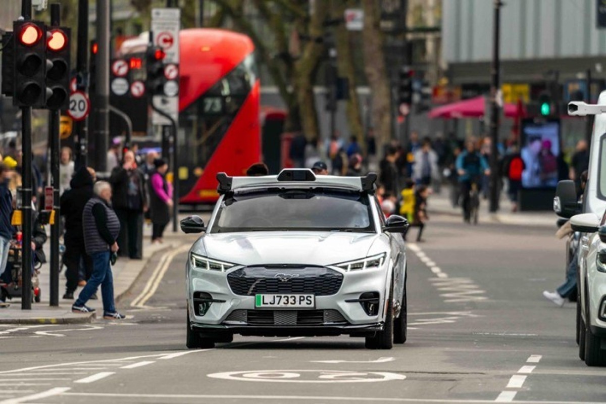 Londonda ilk pilotsuz taksilər sərnişinlərin istifadəsinə verilib