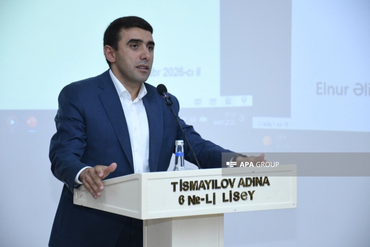 Təhsil İnstitutunun direktor vəzifəsini müvəqqəti icra edən, elm və təhsil nazirinin müşaviri Elnur Əliyev