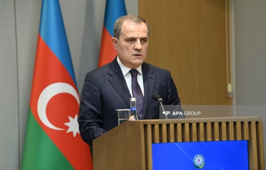 Ceyhun Bayramov Qazaxıstanın xarici işlər naziri ilə telefon danışığı aparıb