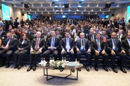 Azərbaycan nümayəndə heyəti COP31 sədrliyi çərçivəsində “İstanbul İqlim Maliyyəsi Sammiti”ndə iştirak edib