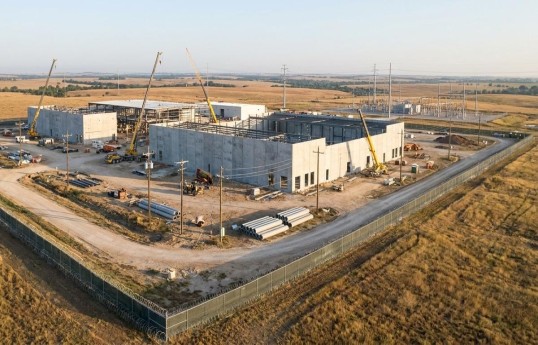 Bloomberg: Süni intellekt üçün data mərkəzlərinin tikintisi ABŞ-də narazılıq yaradır