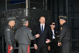 Prezident İlham Əliyev Hərbi Dəniz Qüvvələrində olub - FOTO 