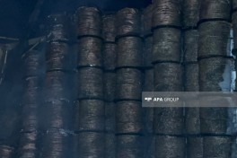 Ucarda yük avtomobili yanıb