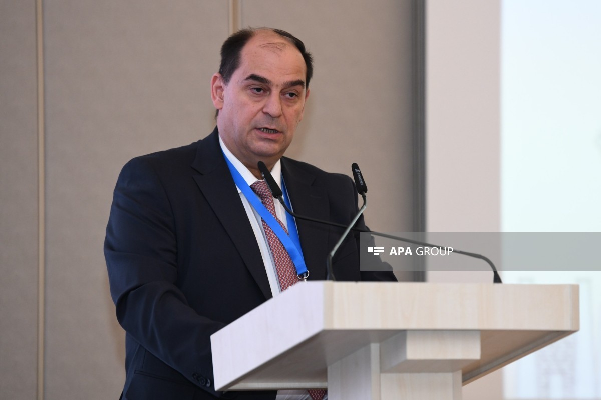 Energetika Nazirliyi yanında Bərpa Olunan Enerji Mənbələri Dövlət Agentliyinin sədri Cavid Abdullayev