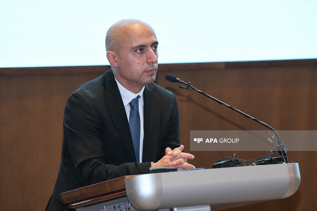 Nazir: Azərbaycanlı şagirdlər riyazi məsələlərin şərhində çətinlik çəkirlər