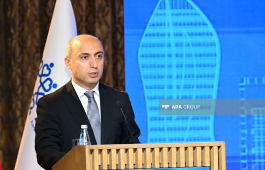 Elm və Təhsil Naziri Emin Əmrullayev