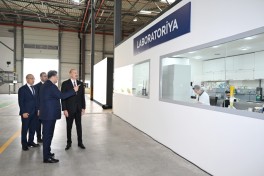 Prezident Qaradağda kağız və gigiyenik məhsulların istehsalı müəssisəsinin açılışında iştirak edib