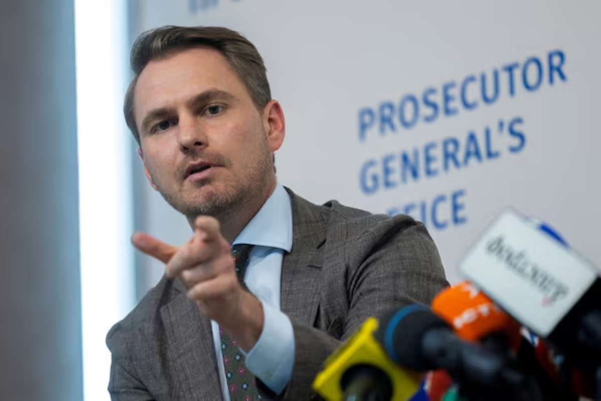 Ukraynanın Baş prokuroru Ruslan Kravçenko