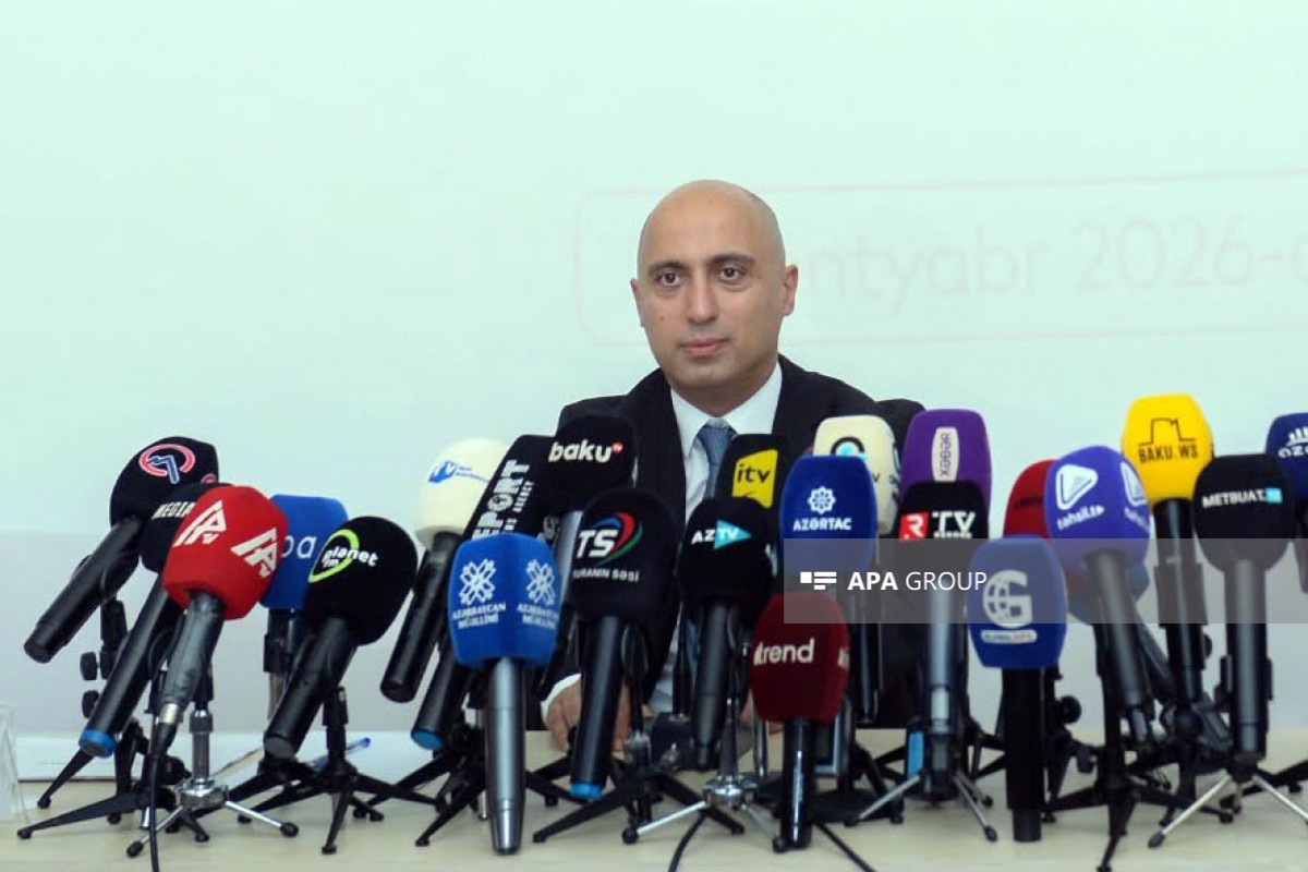 Elm və Təhsil naziri Emin Əmrullayev