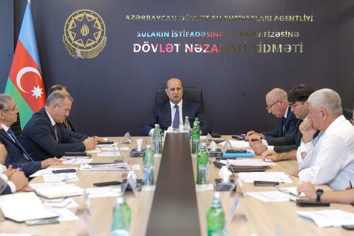 Şirvan suvarma kanalının yenidən qurulması üzrə işlər müzakirə edilib