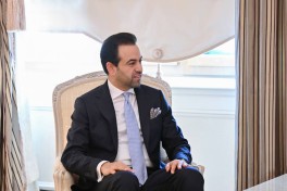 Prezident İlham Əliyev Müsəlman Ağsaqqalları Şurasının baş katibini qəbul edib