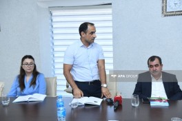 Mətbuat Şurasında “İstiqlal söhbətləri” kitabının təqdimatı keçirilib - FOTO 