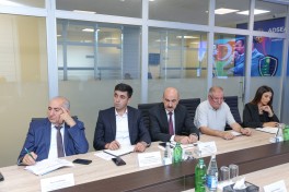 Şirvan suvarma kanalının yenidən qurulması üzrə işlər müzakirə edilib