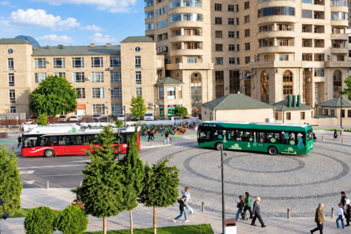 Səhər saatlarında avtobuslarla 500 mindən çox sərnişin daşınıb