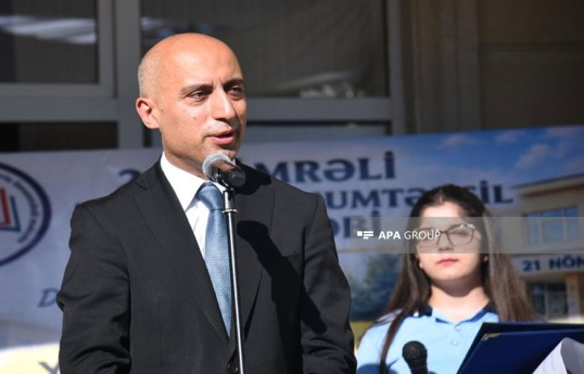 Elm və təhsil naziri Emin Əmrullayev