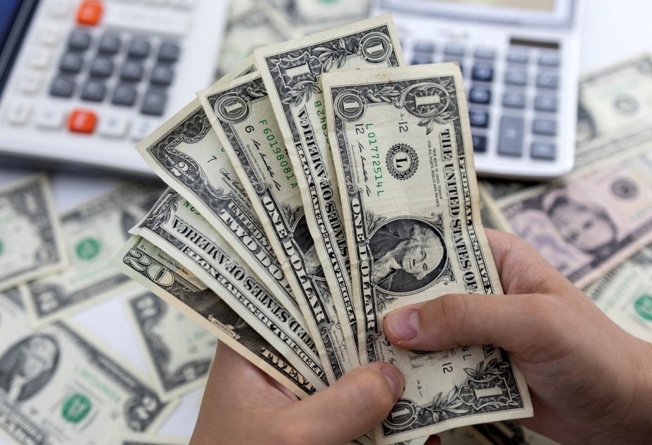 Azərbaycana daxil olan pul baratları üzrə müsbət saldo 530 mln. dolları ötüb