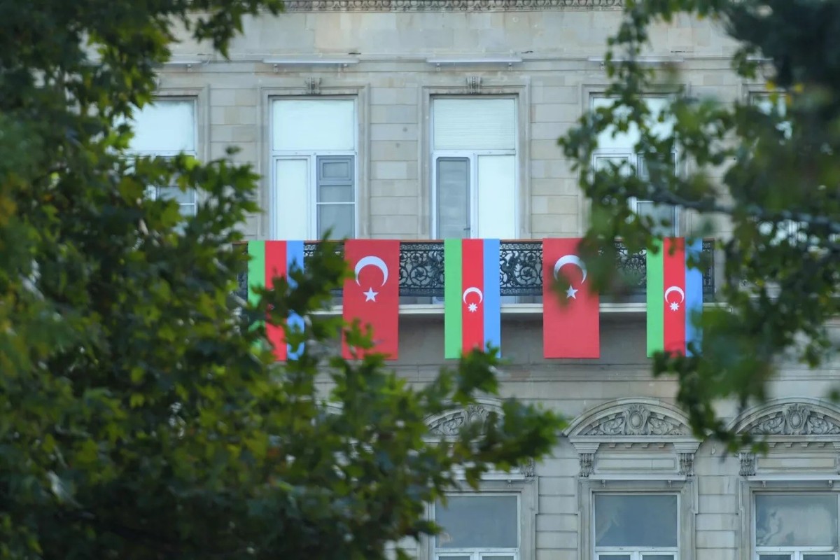 İstanbulda Azərbaycan məktəbinin açılışı gələn ilə təxirə salınıb