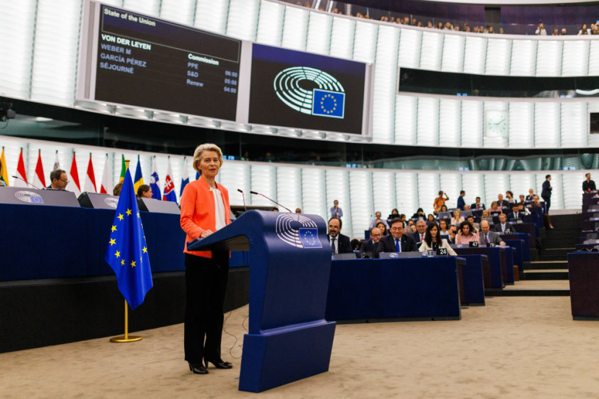 Avropa Komissiyasının Prezidenti Ursula Fon der Leyen