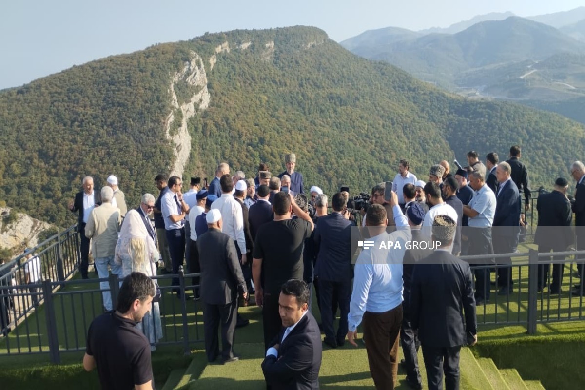 Seyyid Yəhya Bakuviyə həsr olunmuş konfransın iştirakçıları Şuşa şəhəri ilə tanış olublar - <span class="red_color">FOTO