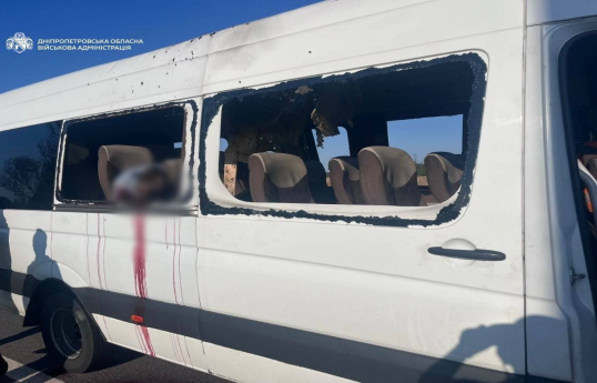 Rusiya Ukraynada avtobusa dron zərbəsi endirib, 5 nəfər ölüb - FOTO 