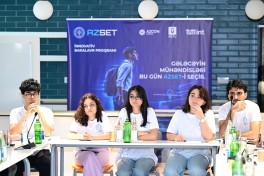 AZSET proqramının ilk tələbələri ilə görüş keçirilib - FOTO 