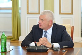 Prezident İlham Əliyev TDT-yə üzv ölkələrin təhlükəsizlik üzrə rəhbər şəxslərini qəbul edib