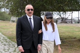 Prezident Şamaxıda Pir Ömər Sultan ziyarətgahında aparılan konservasiya işləri ilə tanış olub - YENİLƏNİB  - FOTO 
