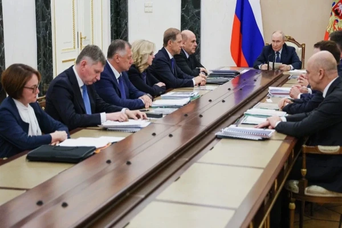 Putin Rusiyanın ərzaq embarqosunu 2028-ci ilin sonunadək uzadıb