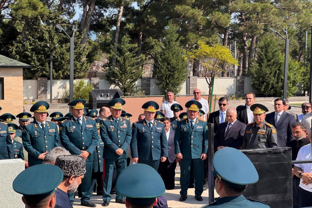 General-mayor İsgəndər Allahverdiyev Hərbi Memorial Məzarlıqda dəfn edilib - FOTO  - YENİLƏNİB 