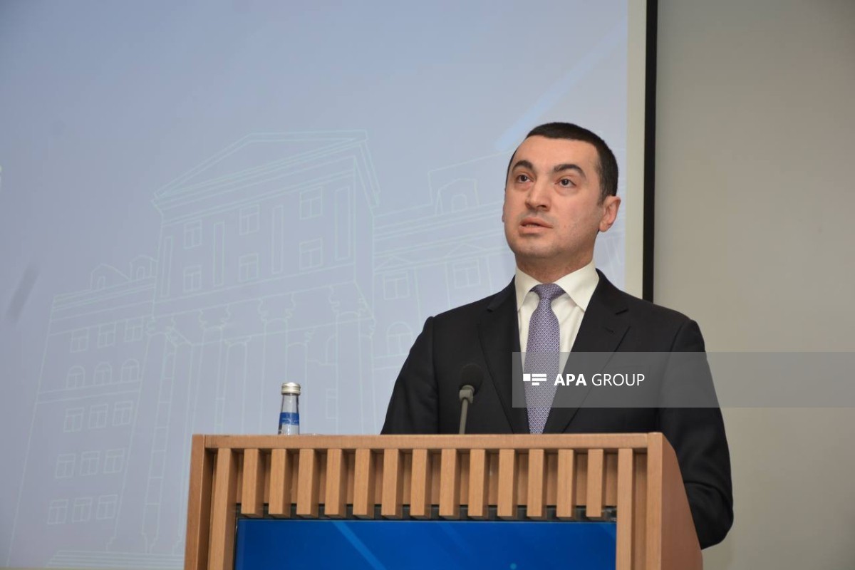 Azərbaycan Xarici İşlər Nazirliyinin Mətbuat xidməti idarəsinin rəisi Ayxan Hacızadə