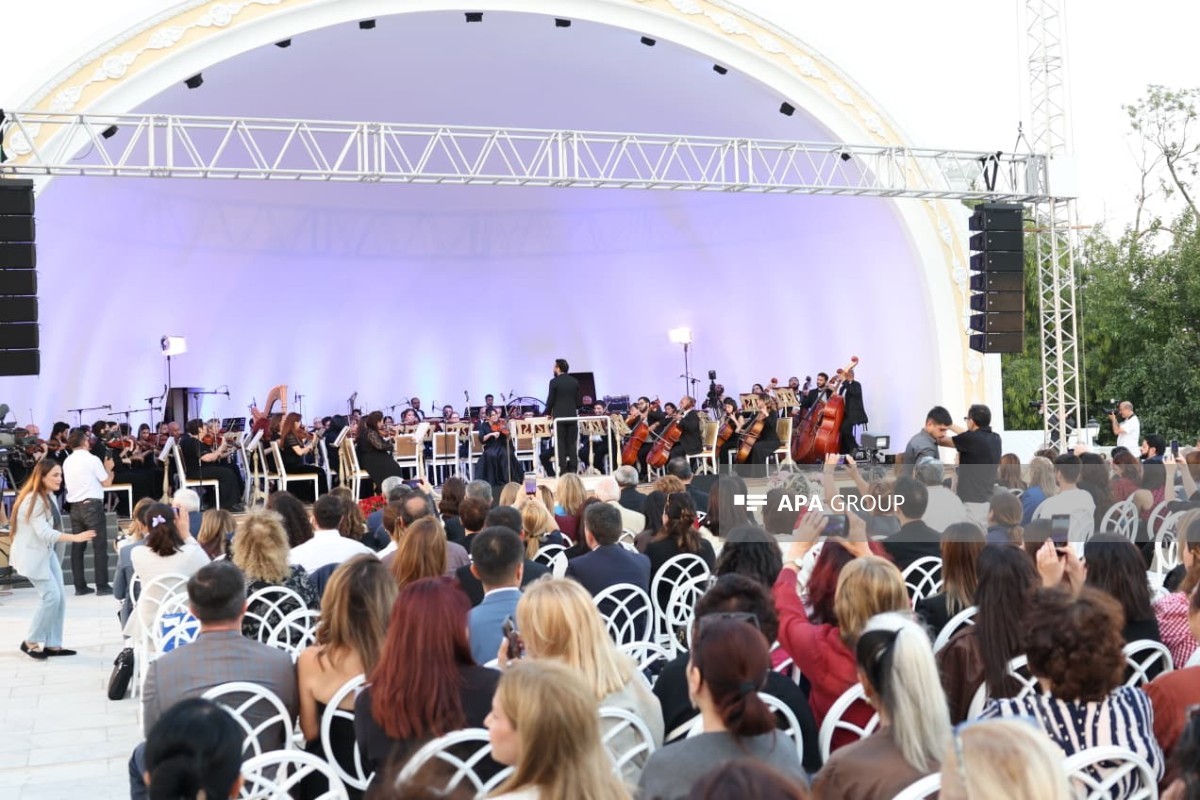Üzeyir Hacıbəyli XVIII Beynəlxalq Musiqi Festivalının açılışı olub - FOTO