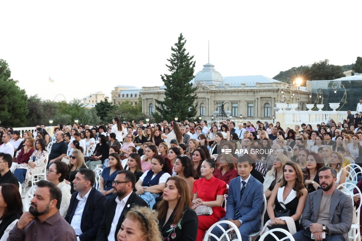 Üzeyir Hacıbəyli XVIII Beynəlxalq Musiqi Festivalının açılışı olub - FOTO