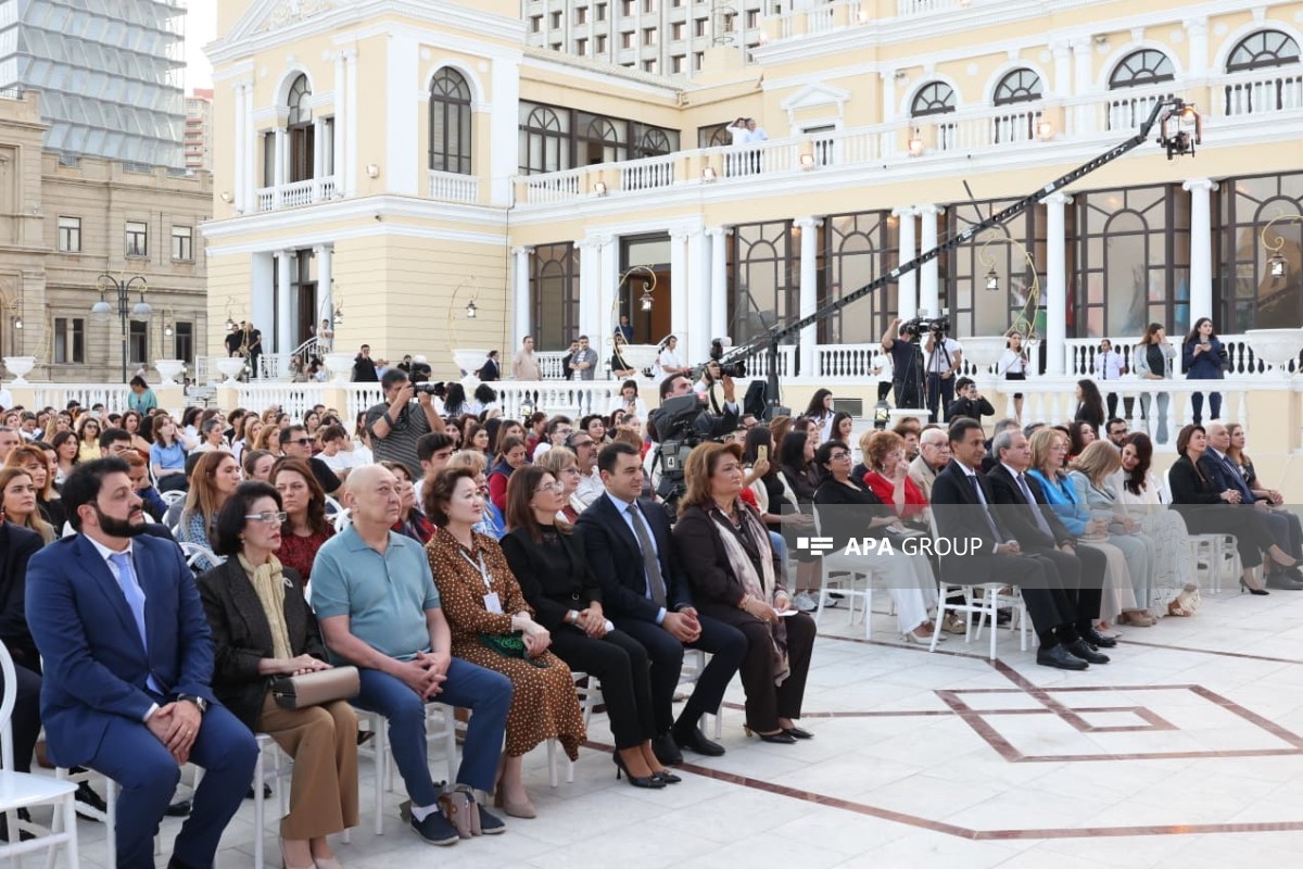 Üzeyir Hacıbəyli XVIII Beynəlxalq Musiqi Festivalının açılışı olub - FOTO