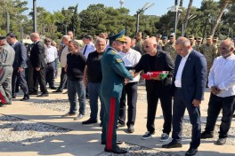 General-mayor İsgəndər Allahverdiyev Hərbi Memorial Məzarlıqda dəfn edilib - FOTO  - YENİLƏNİB 