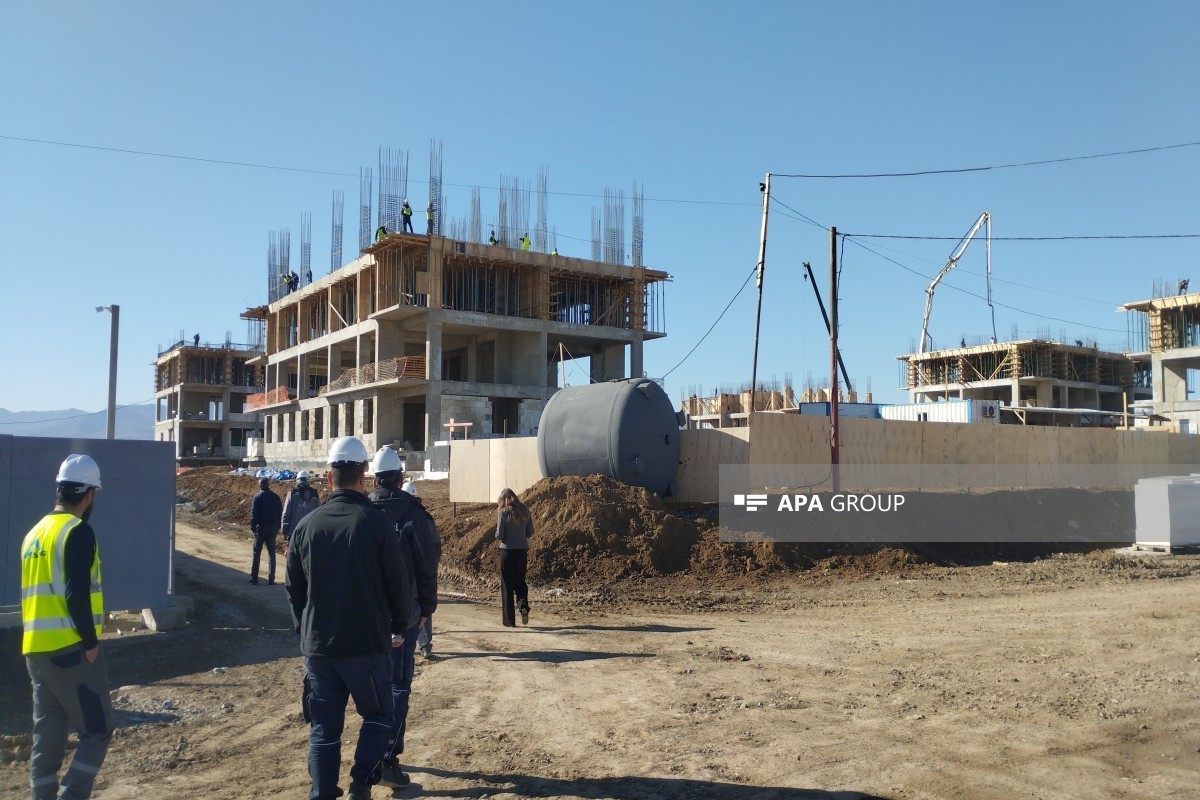 Bu il Ağdam şəhərində 8 min nəfərin qayıdışı üçün nəzərdə tutulan yaşayış kompleksləri təhvil veriləcək
