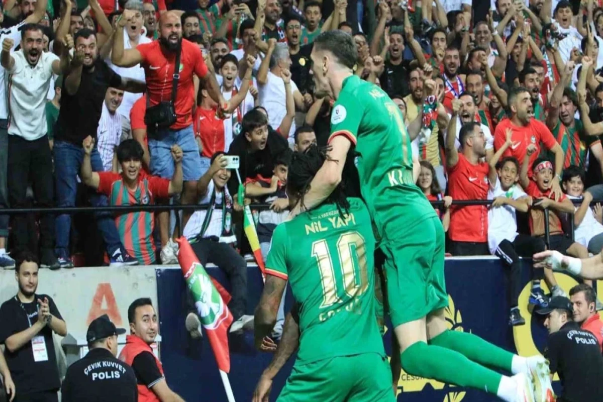 Türkiyə Super Liqası: “Amed” “Beşiktaş”ı məğlub edərək liderliyə yüksəlib