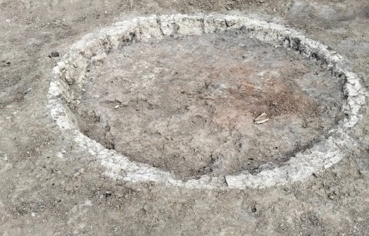 Cəlilabadda arxeoloji qazıntı zamanı qədim dövrlərə aid qurğular tapılıb