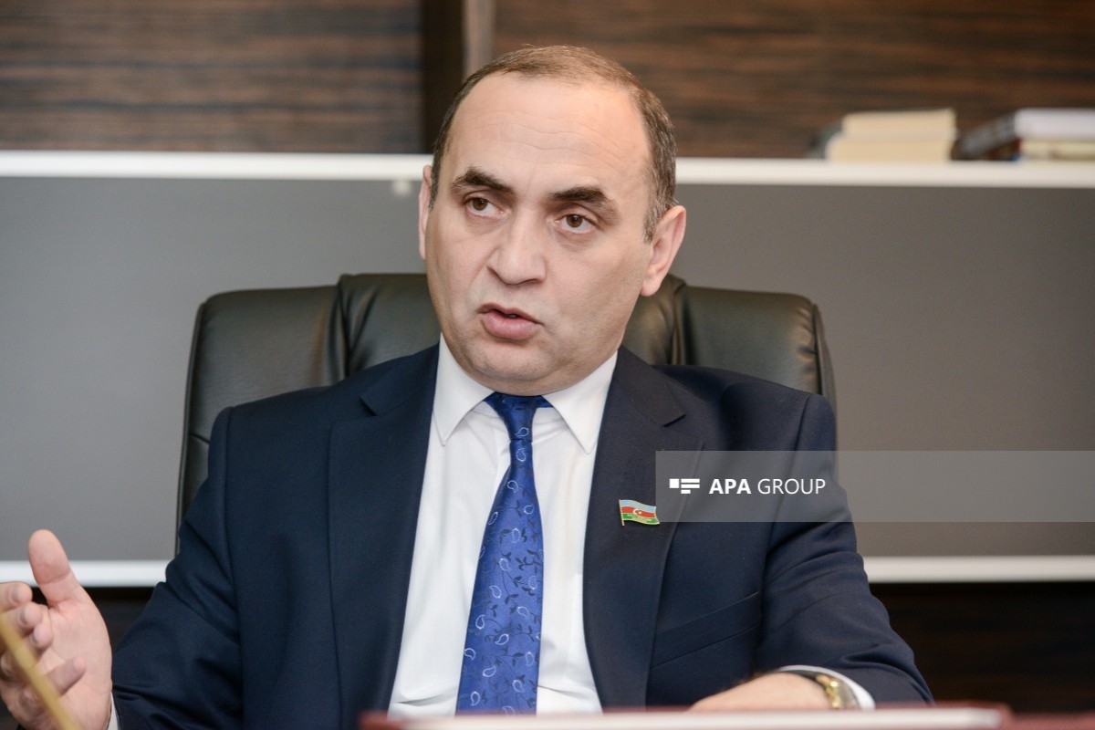 Ceyhun Məmmədov: Vahid məktəbli geyimi bərabərliyin və məktəb kimliyinin formalaşmasına xidmət edir