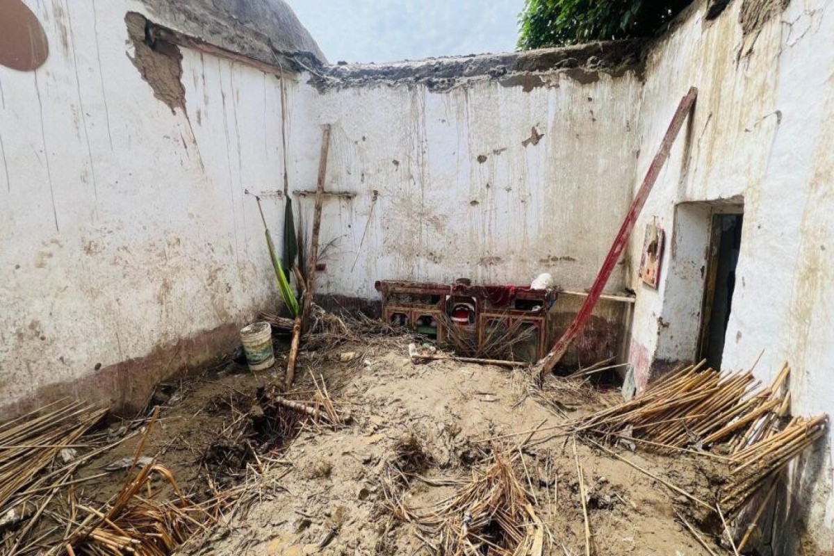 Roof collapse kills one, injures four in Afghanistan